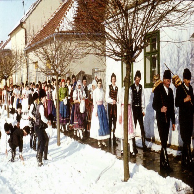 Rbakzi lakodalmas -rekonstrukci- Bogyoszl