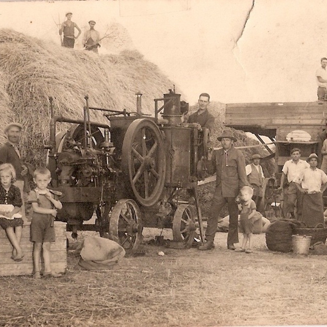 Nmet Kroly masinja 1931-ben - Sobor