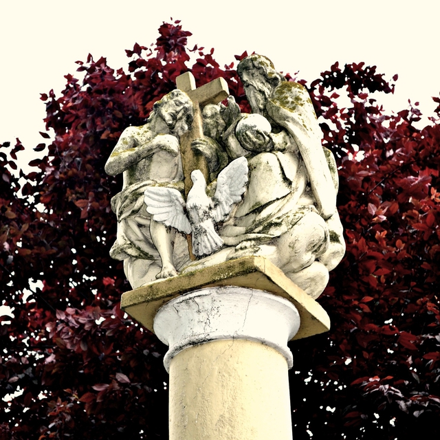 Szentháromság szobor - Szil