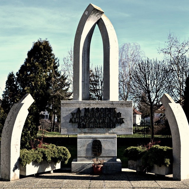 II. világháborús emlékmű - Szil